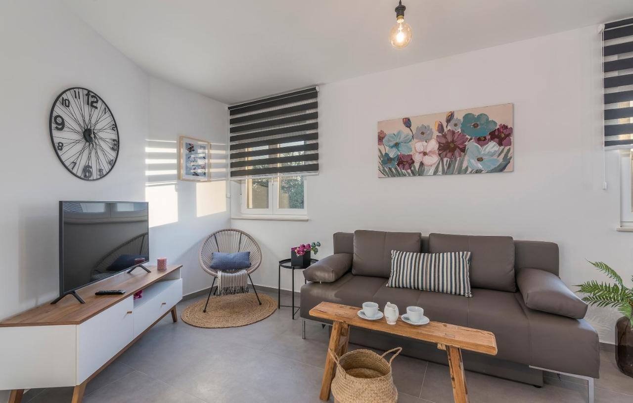 Apart Residence-Galant Ρόβινι Εξωτερικό φωτογραφία