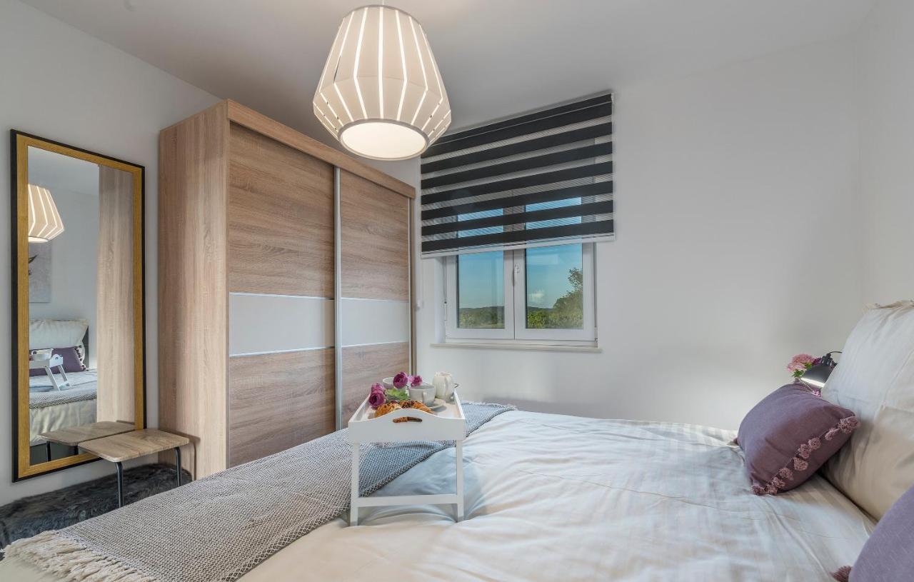 Apart Residence-Galant Ρόβινι Εξωτερικό φωτογραφία